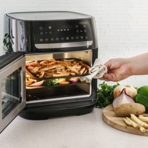 Bella Pro 90126 Manual Air Fryer Pizza Oven with Rotisserie - 12L - Stainless Steel
